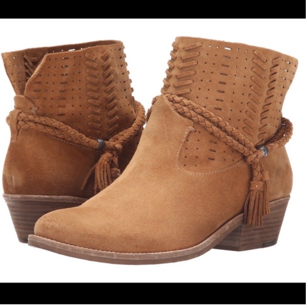 Dolce Vita Tan Suede Kade Tassle Ankle Booties